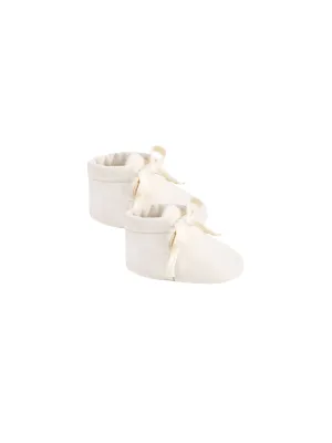 Baby Booties || Natural - NATURAL | Quincy Mae