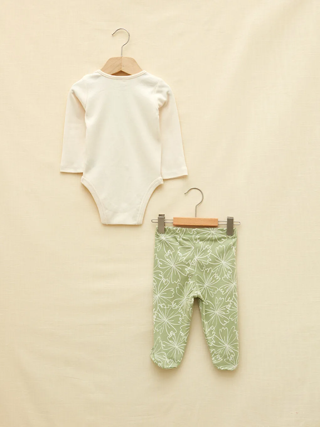 Crew Neck Long Sleeve Printed Organic Cotton Baby Girl Hospital Set