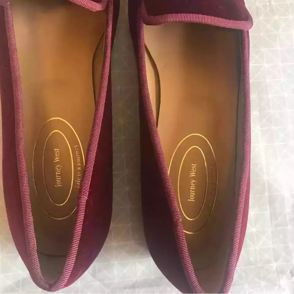 NEW Journey West Women's Cat Embroidered Red Velvet Loafers – Size 10