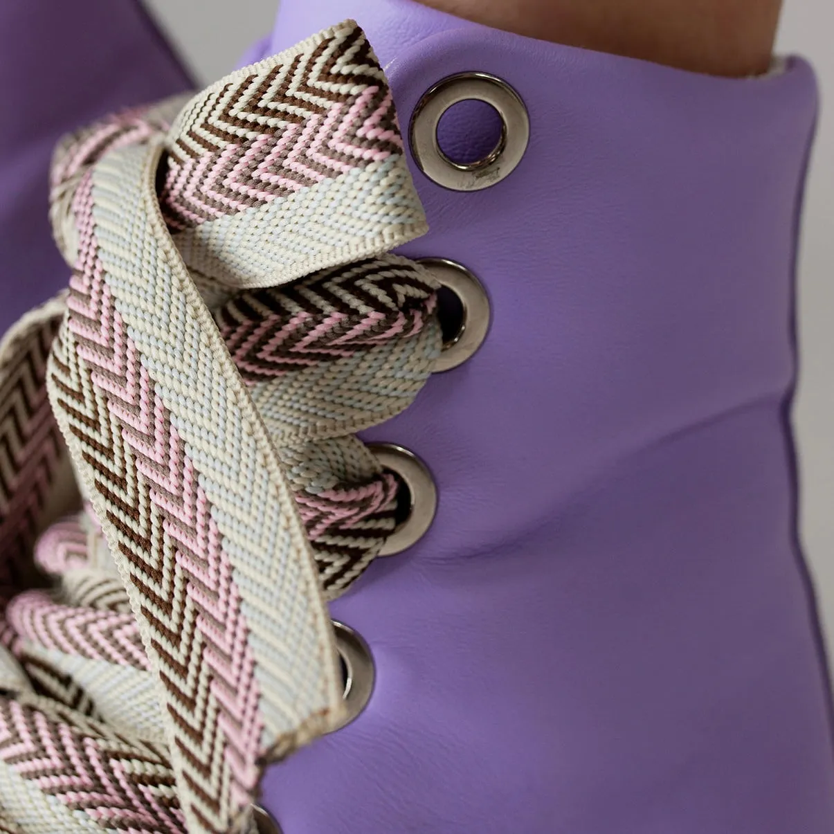 Tenacity Lilac Leather