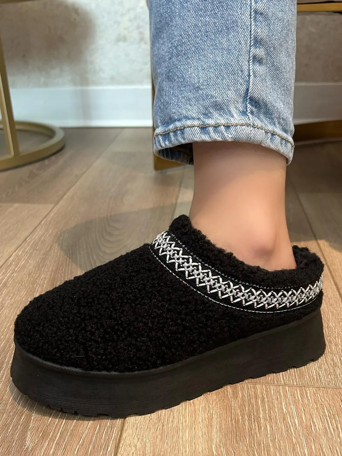 WILD DIVA PLATFORM SHERPA BOOTS