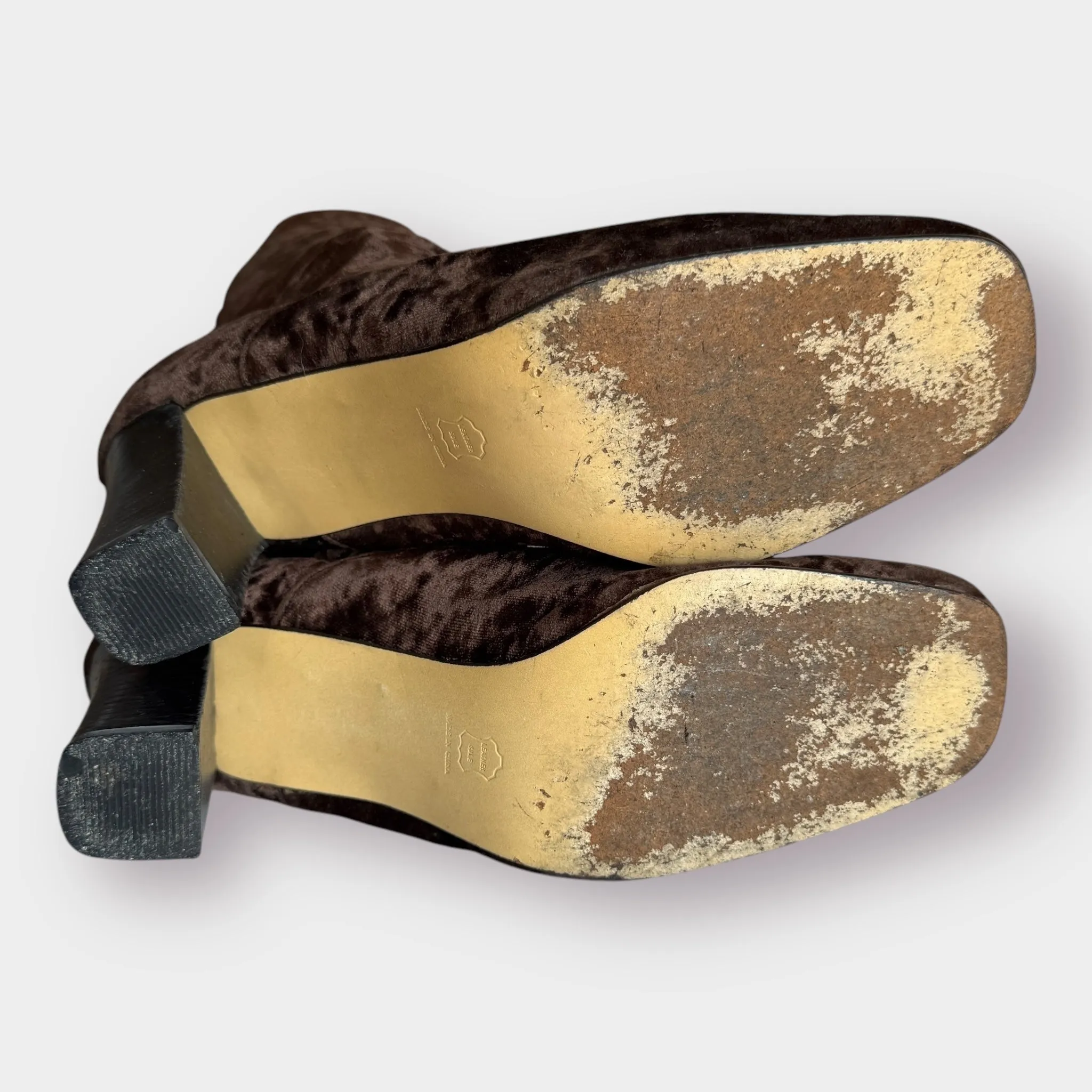 Y2K Caparros brown velvet ankle booties