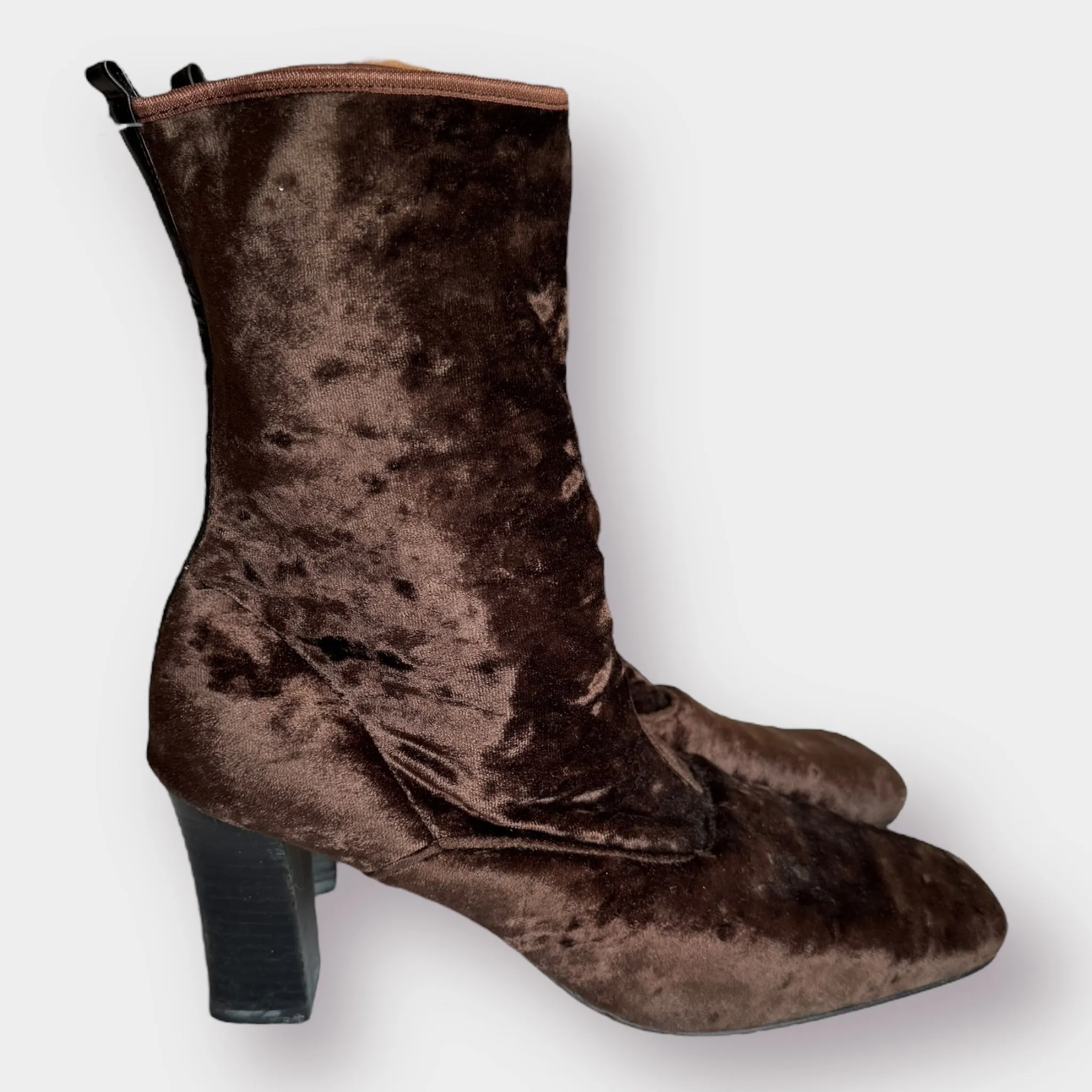Y2K Caparros brown velvet ankle booties